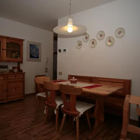 Valfassa Apartamento Canazei