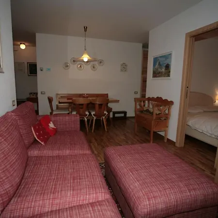 瓦尔法萨公寓 * 卡纳泽伊